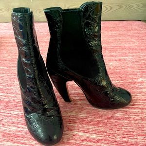Alaia patent leather booties
